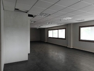 Oficina en As Teixugueiras 21