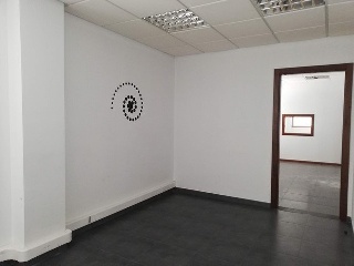 Oficina en As Teixugueiras 28
