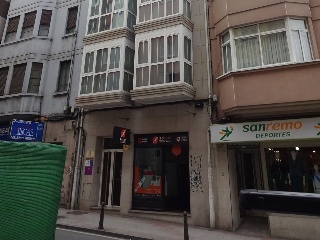 Piso en Avda Finisterre 2