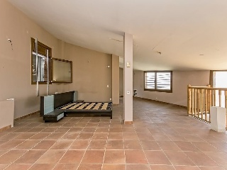 Chalet independiente en C/ Clavell  37