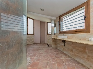 Chalet independiente en C/ Clavell  40