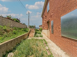 Chalet independiente en C/ Clavell  53