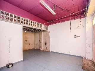 Pisos en C/ Francesc Mateu, Girona 21