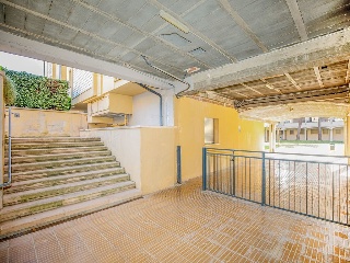 Pisos en C/ Francesc Mateu, Girona 27