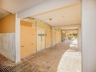 Pisos en C/ Francesc Mateu, Girona 31