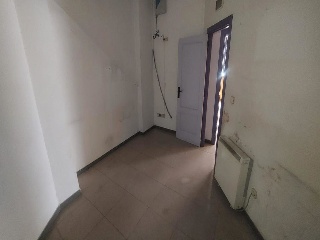 Local en C/ Pintor Rosales - Linares - 24