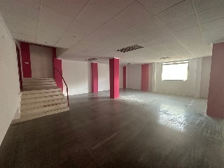 Local en Av Juan Carlos I 24