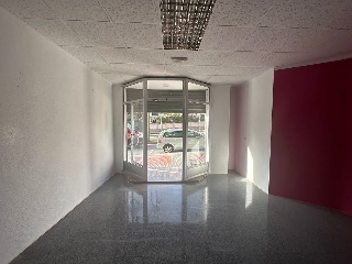 Local en Av Juan Carlos I 37
