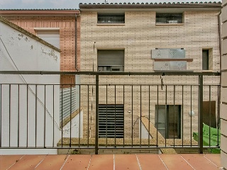 Piso en C/ Maure Mercader 22