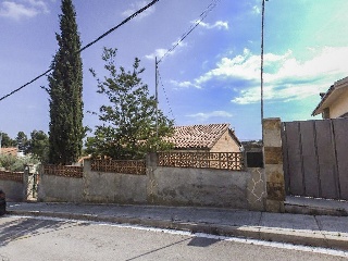 Chalet aislado en C/ Pica d´Estats 2