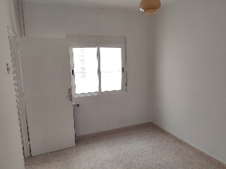 05772-0001 28