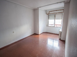 05775-0001 16