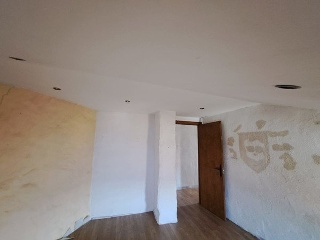 06055-0001 23