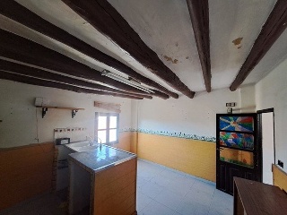 06055-0001 27