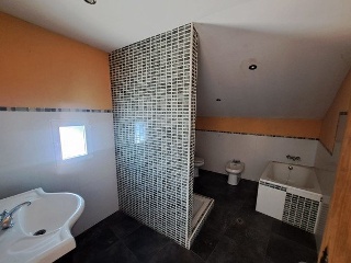 06055-0001 28