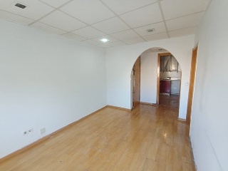 05738-0001 24