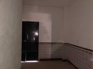 05990-0001 31