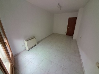 04979-0001 28
