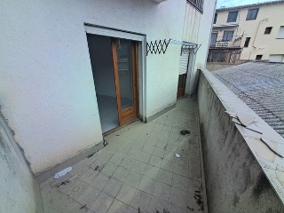 04979-0001 32