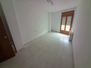 04979-0001 33