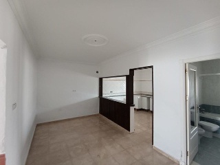 00273-0001 16