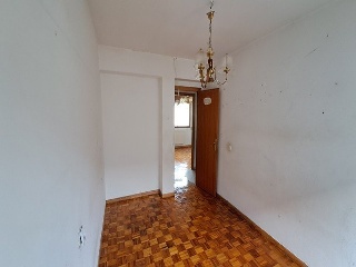 00277-0001 30