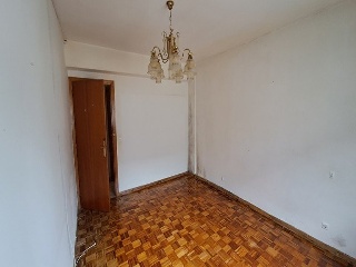 00277-0001 33