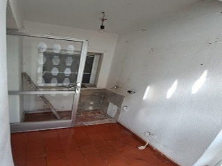 00277-0001 35
