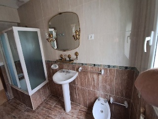 00277-0001 42