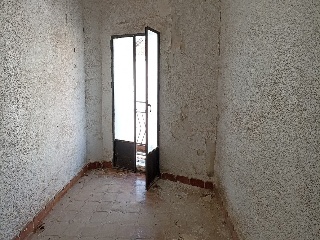 00304-0001 43