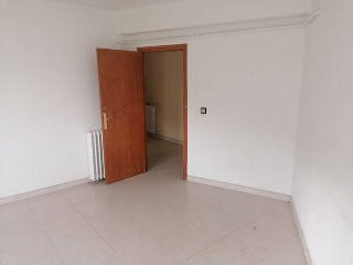 08257-0001 23