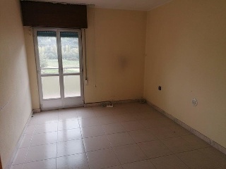 08257-0001 27