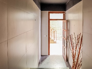 05177-0001 49