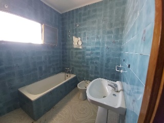 00669-0001 12