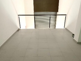 00425-0001 26