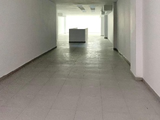 00425-0001 29