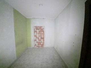02037-0001 14