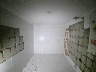 02037-0001 16