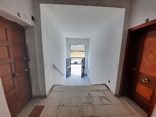 02037-0001 18