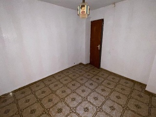 02038-0001 19