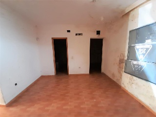 00408-0001 18