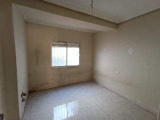 05774-0001 11