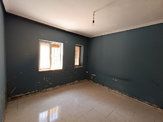 05774-0001 12