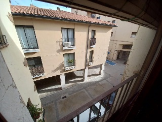 16208-0001 35