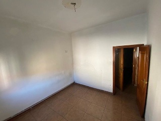 01633-0001 18