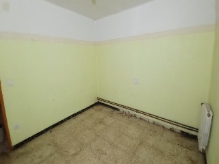00979-0001 24