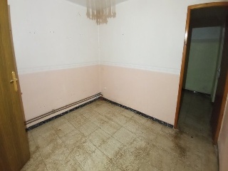 00979-0001 28