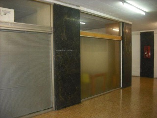 18498-0001 25