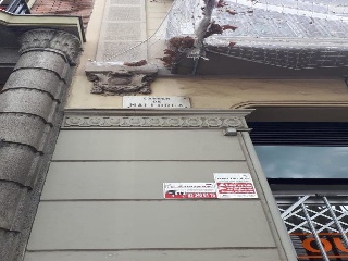 18498-0001 32