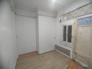 05404-0001 18